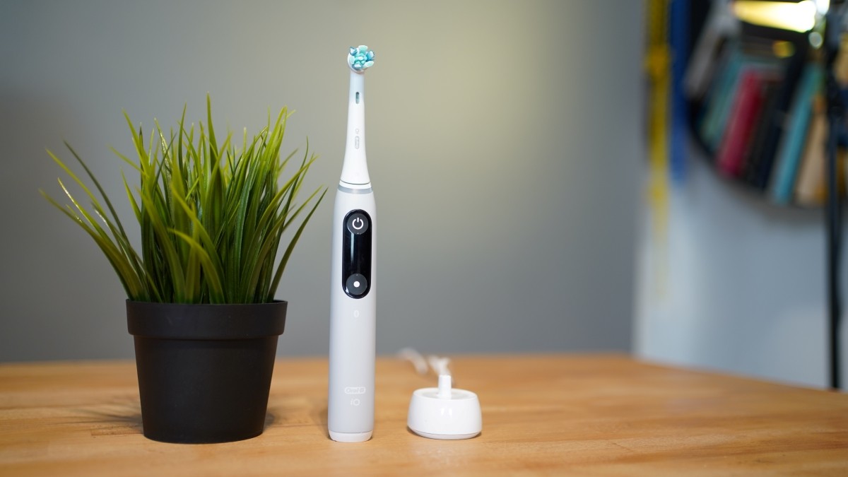Recensione Oral-B 6 Series: il mio primo mese con uno spazzolino elettrico  