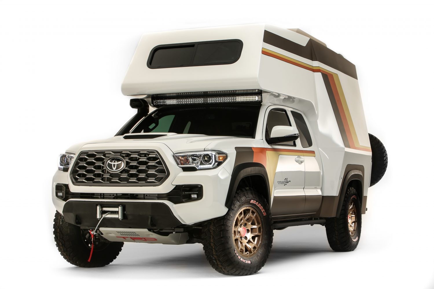 Toyota "Tacozilla", al SEMA 2021 il camper ispirato al passato