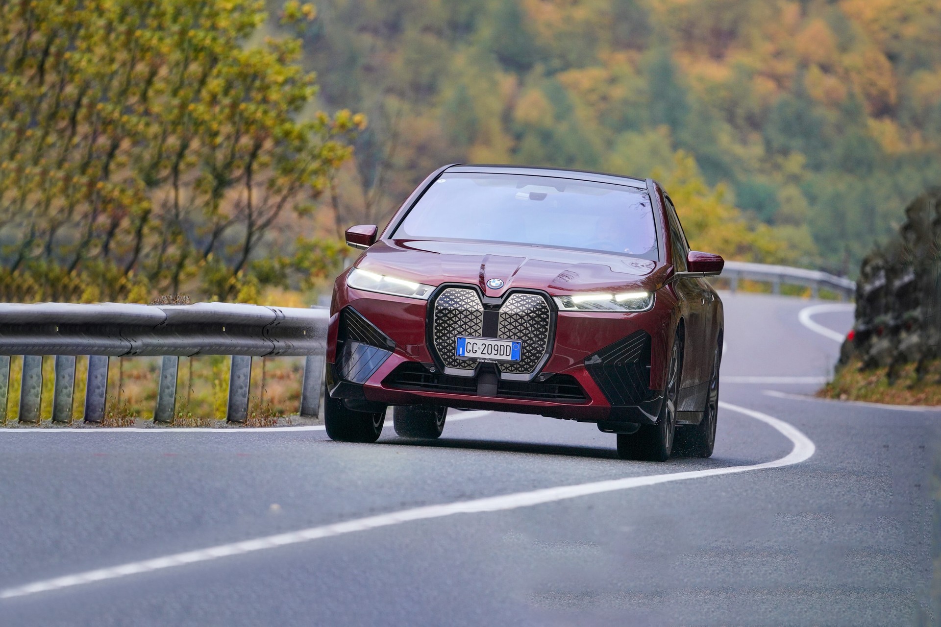 BMW Digital Key Plus arriva anche su alcuni smartphone Android