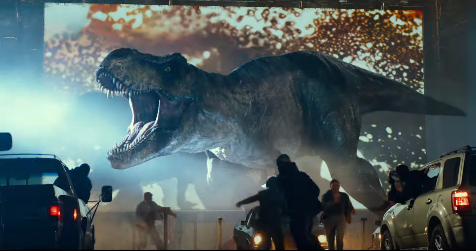 Jurassic World Dominion, il T. Rex torna al cinema! Ecco i primi cinque