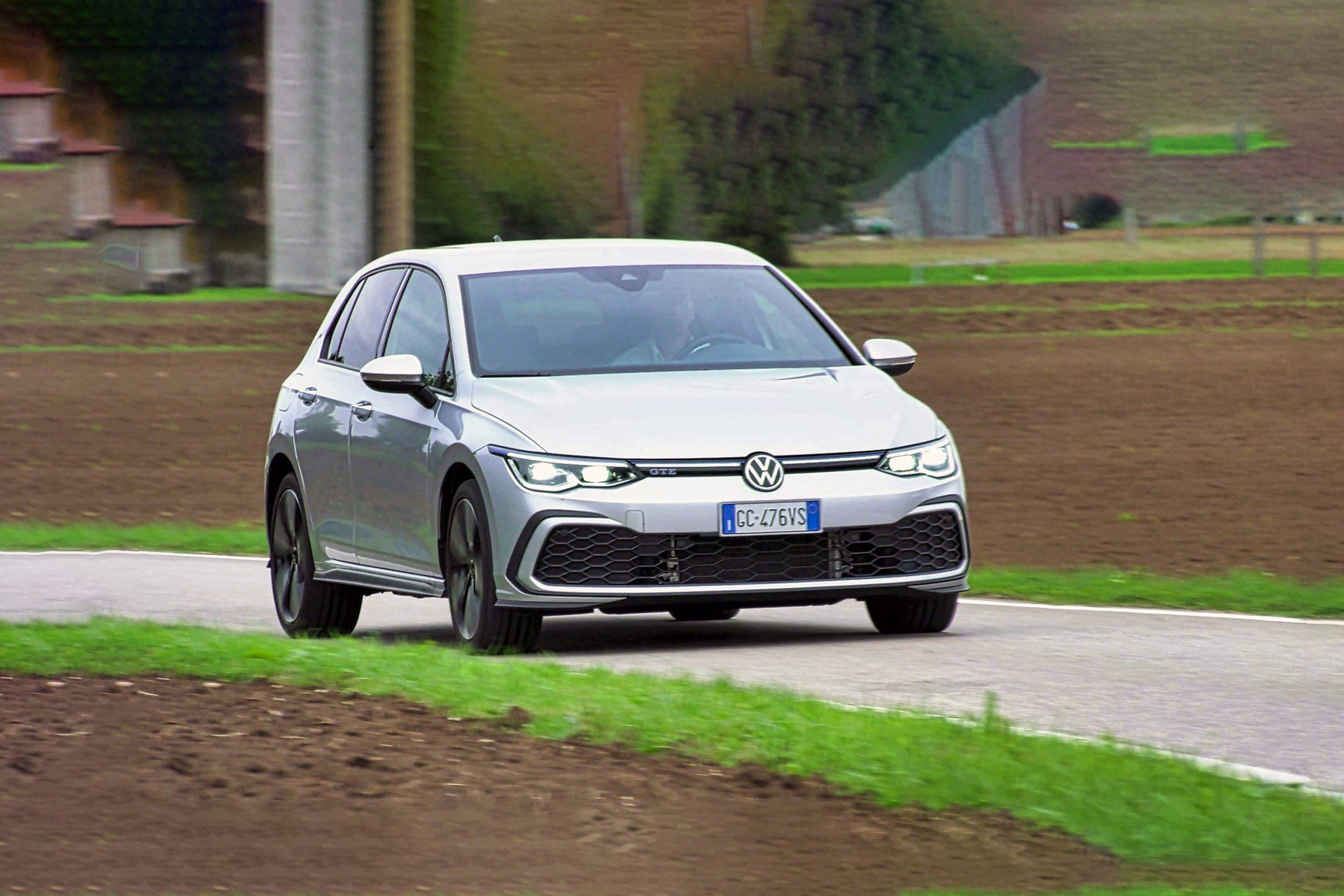 Volkswagen conferma il restyling della Golf nel 2024