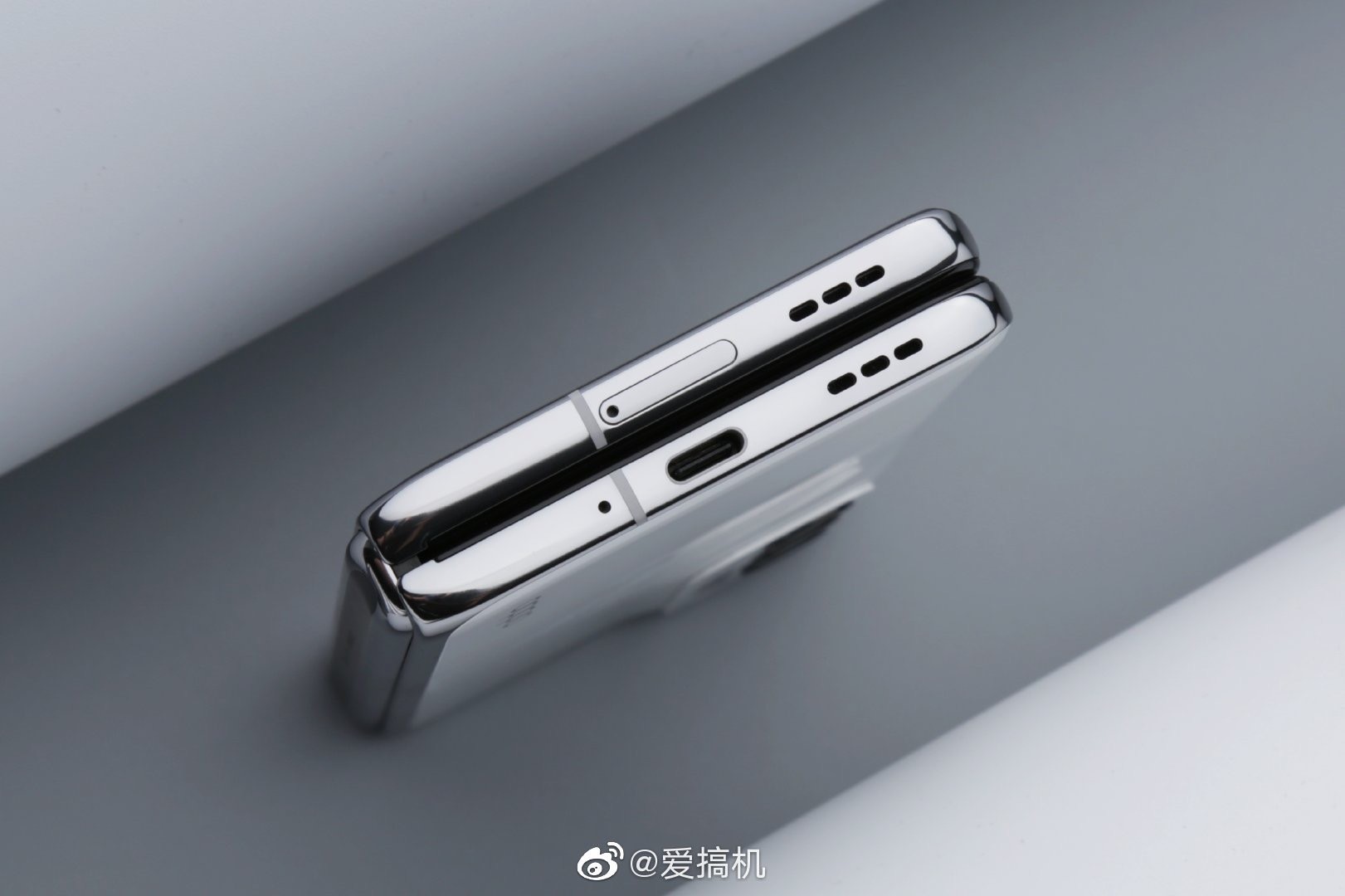 Oppo, in cantiere anche un foldable stile Flip che avrà un prezzo molto competitivo