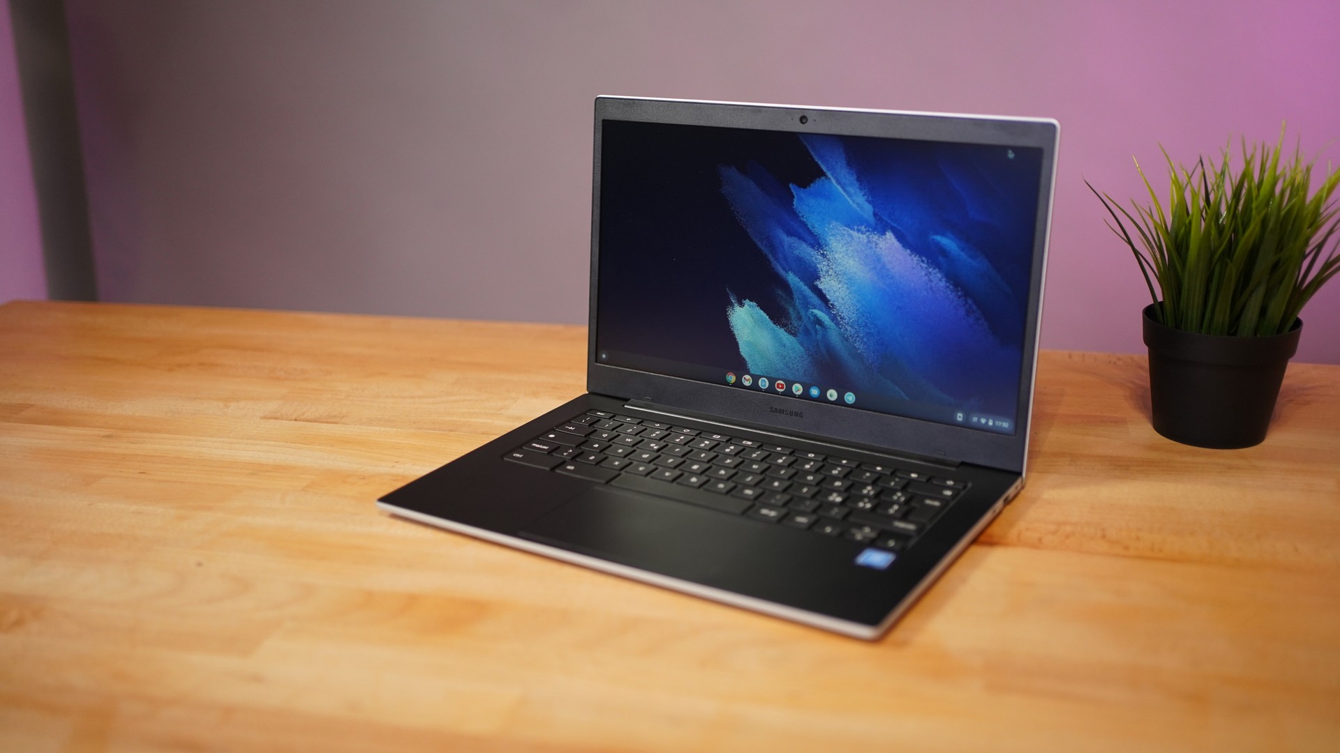 Samsung, il prossimo Galaxy Chromebook potrebbe arrivare presto con schermo OLED