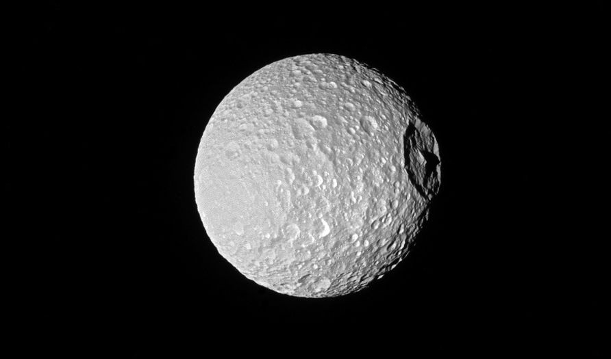 Mimas, la Luna “Morte Nera”  …
