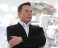 Elon Musk amidst persecution delusions and new accusations
