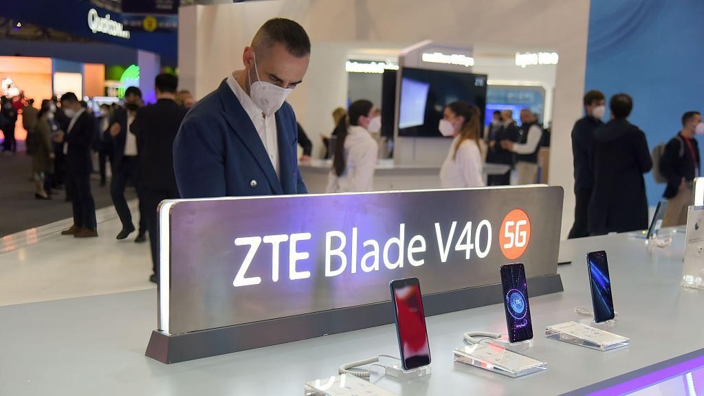 ZTE Blade V40 al MWC: 4 smartphone dalla lunga autonomia | Da aprile