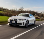 BMW i4: prime foto spia dell'elettrica rivale di Tesla Model 3 ...