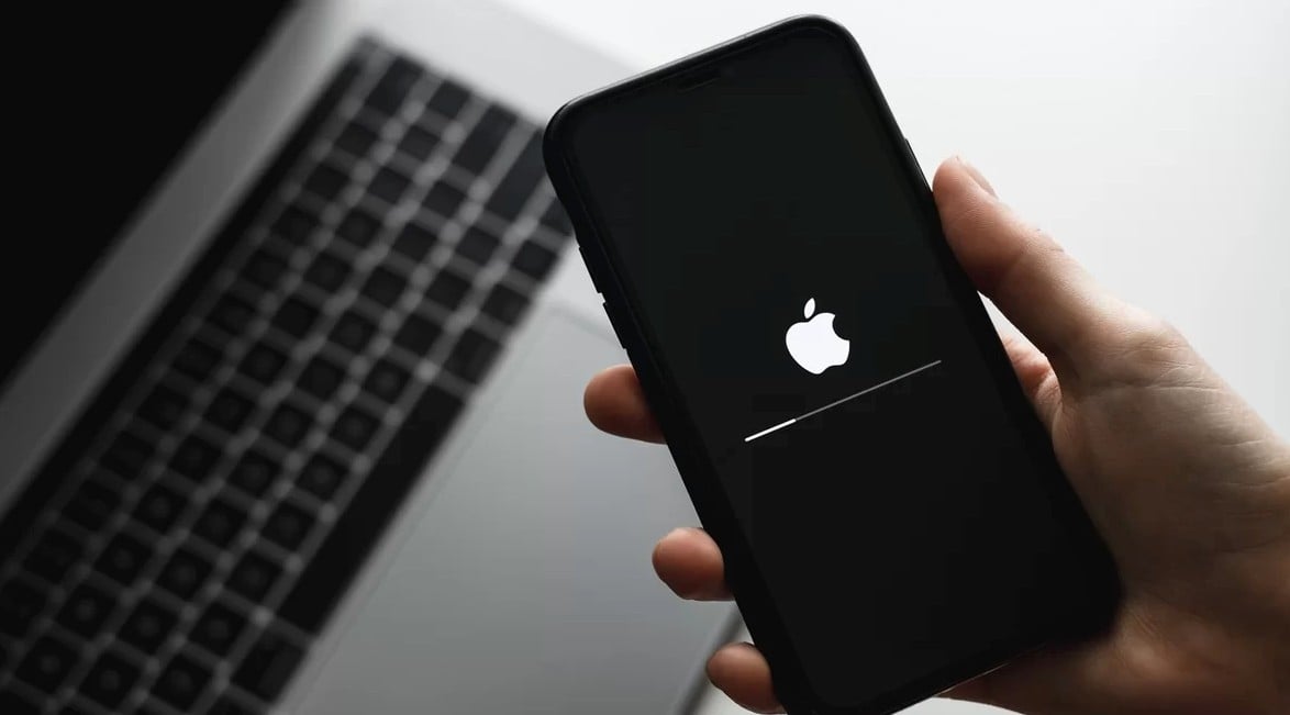 Apple ritira le beta sviluppatori di iOS 18.4 e watchOS 11.4 per alcuni device