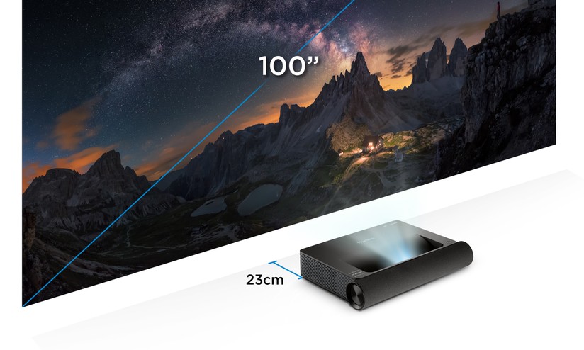 Proiettore laser triplo 4K a lancio ultra corto Italia - Italy