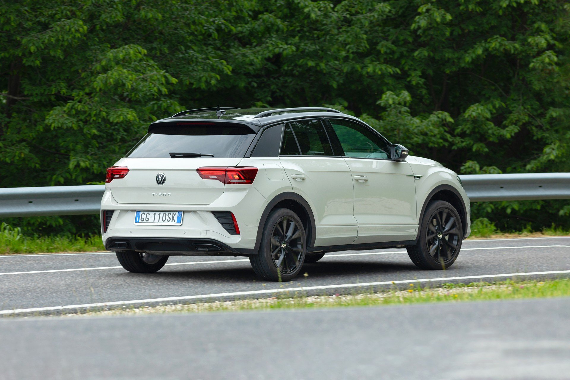 VOLKSWAGEN T-Roc 2.0 TDI SCR 150 CV DSG Life Prezzo, Consumi e  Configuratore 