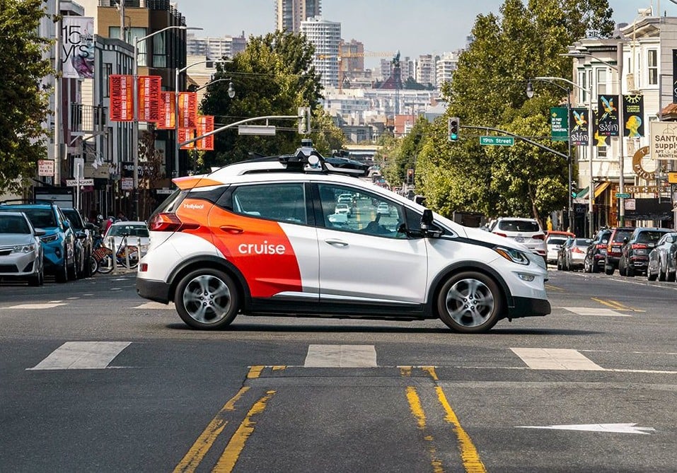 I Robotaxi Di Cruise Si Fermano E Bloccano Una Strada A San Francisco