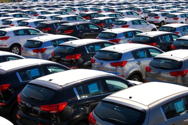 Mercato auto Europa, il 2023 chiude positivamente. Elettriche al 14,6% in UE