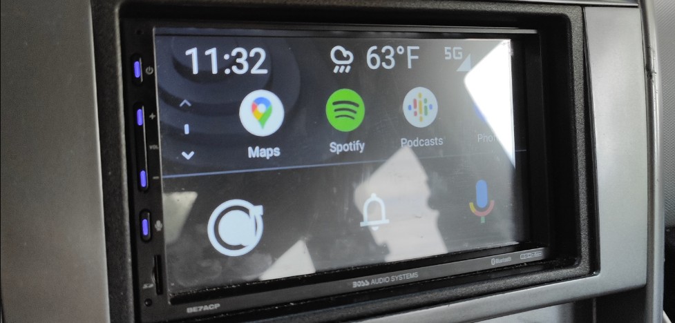 Android Auto bug: icone e taskbar enormi …