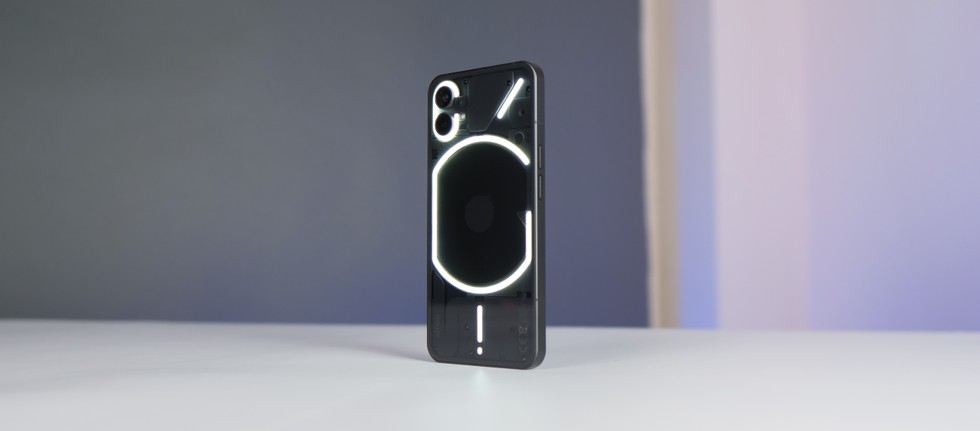 Nothing Phone (1) al prezzo più basso di sempre su Amazon