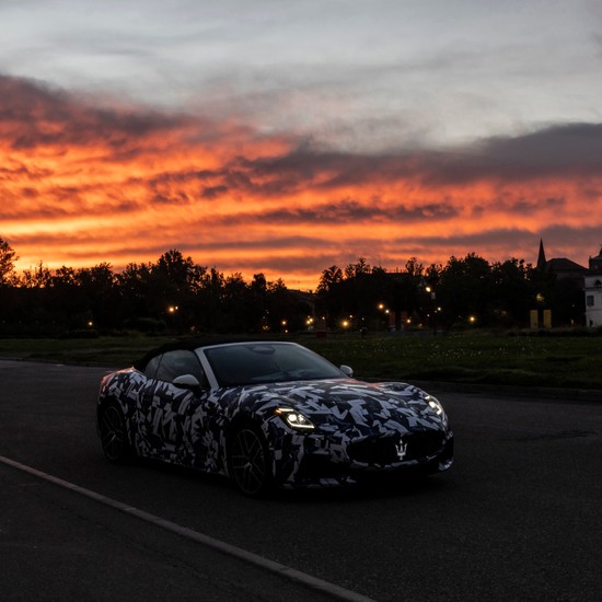 Maserati GranCabrio Folgore, le foto spia della nuova cabrio elettrica 