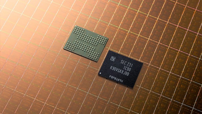 Samsung accelera sulle memorie flash: primo prototipo di V-NAND da 900 strati