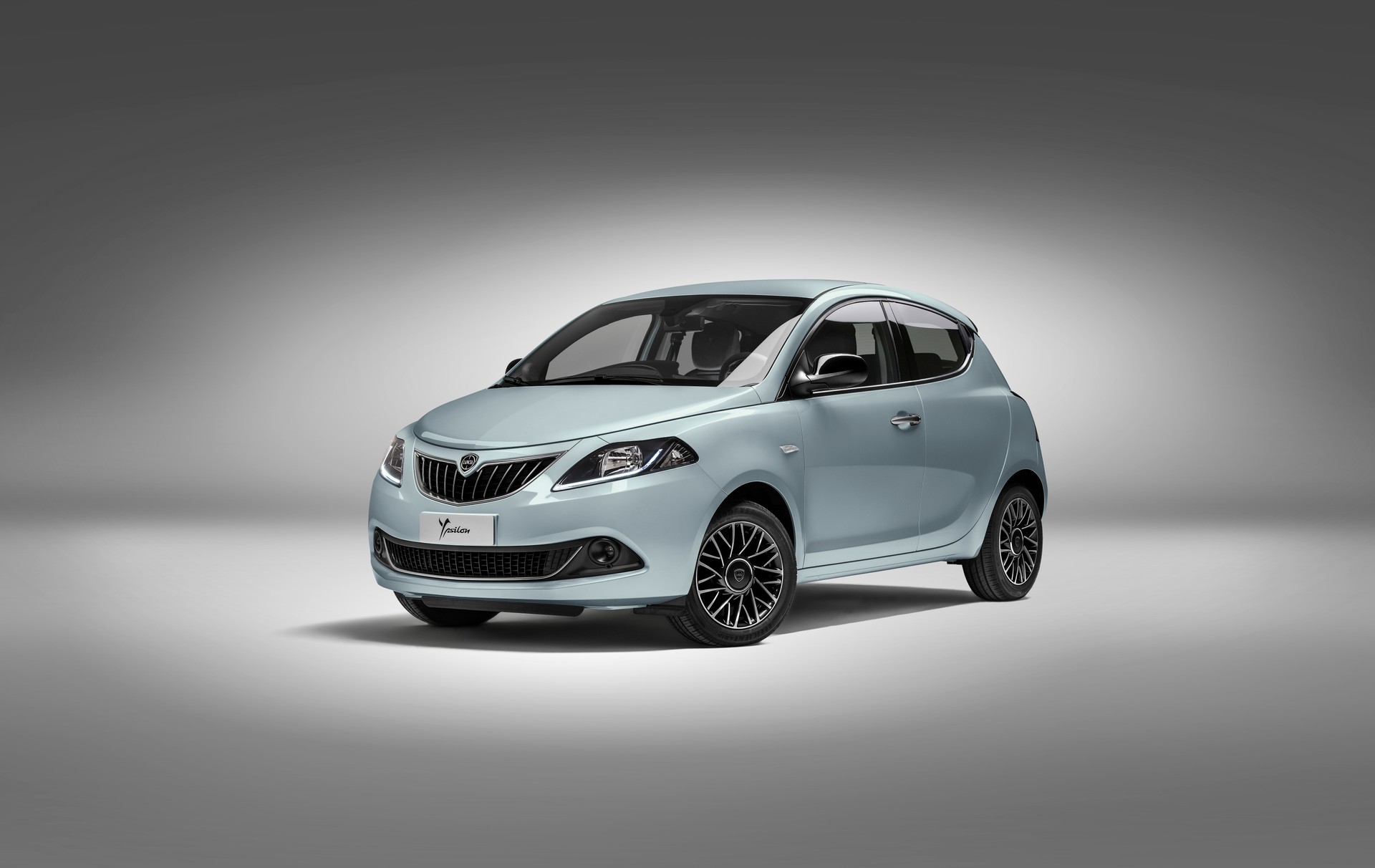 Lancia Ypsilon, le (piccole) novità del Model Year 2023 