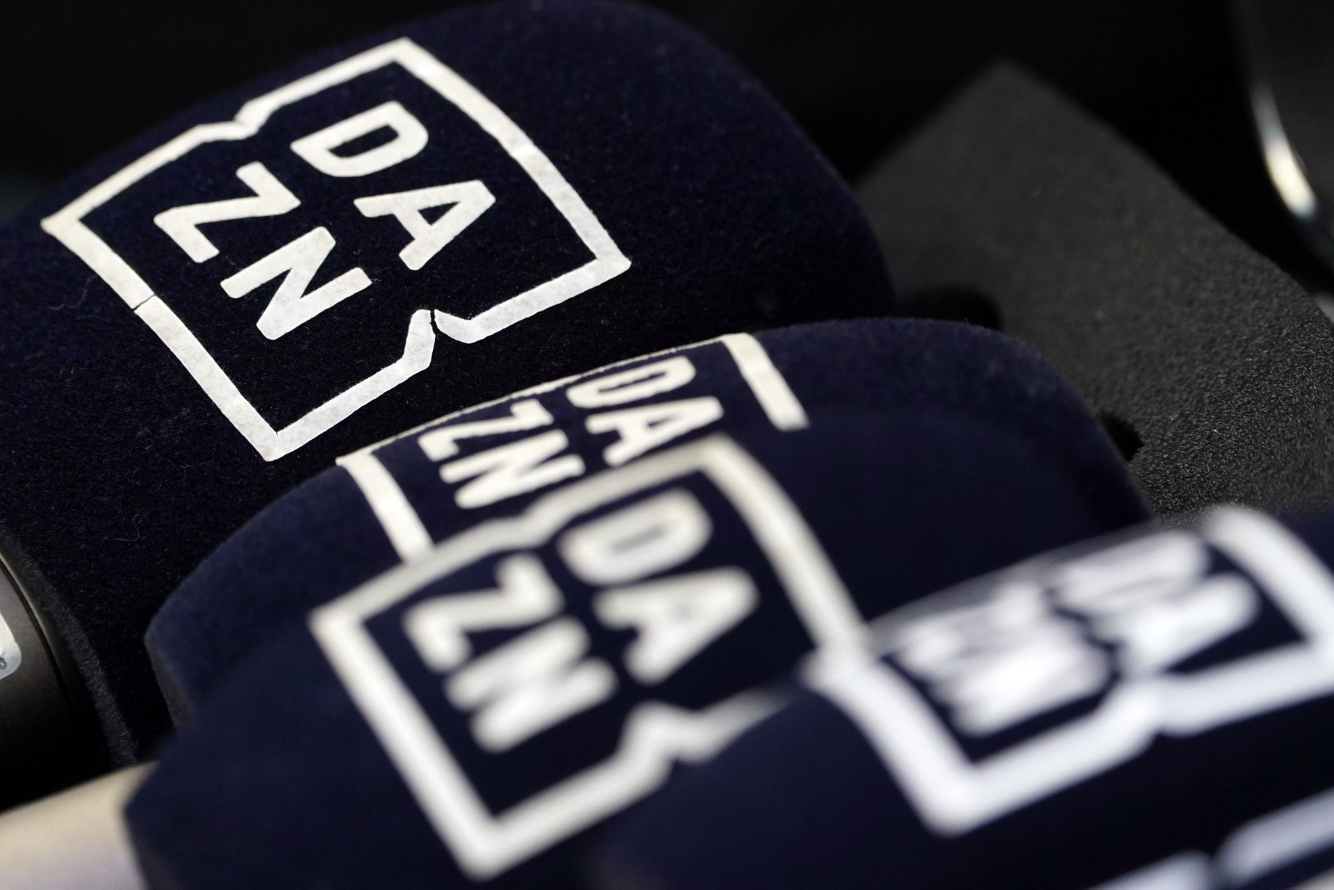 DAZN, Arriva Anche In Italia L'e-commerce Dedicato Al Merchandise ...