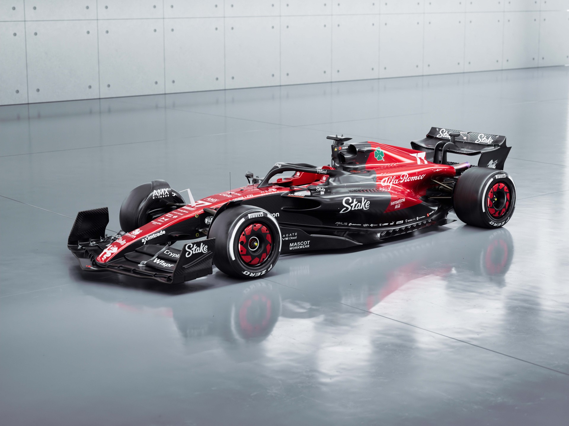 Nuova Alfa Romeo F1, debutta la C43 di Valtteri Bottas e Zhou Guanyu