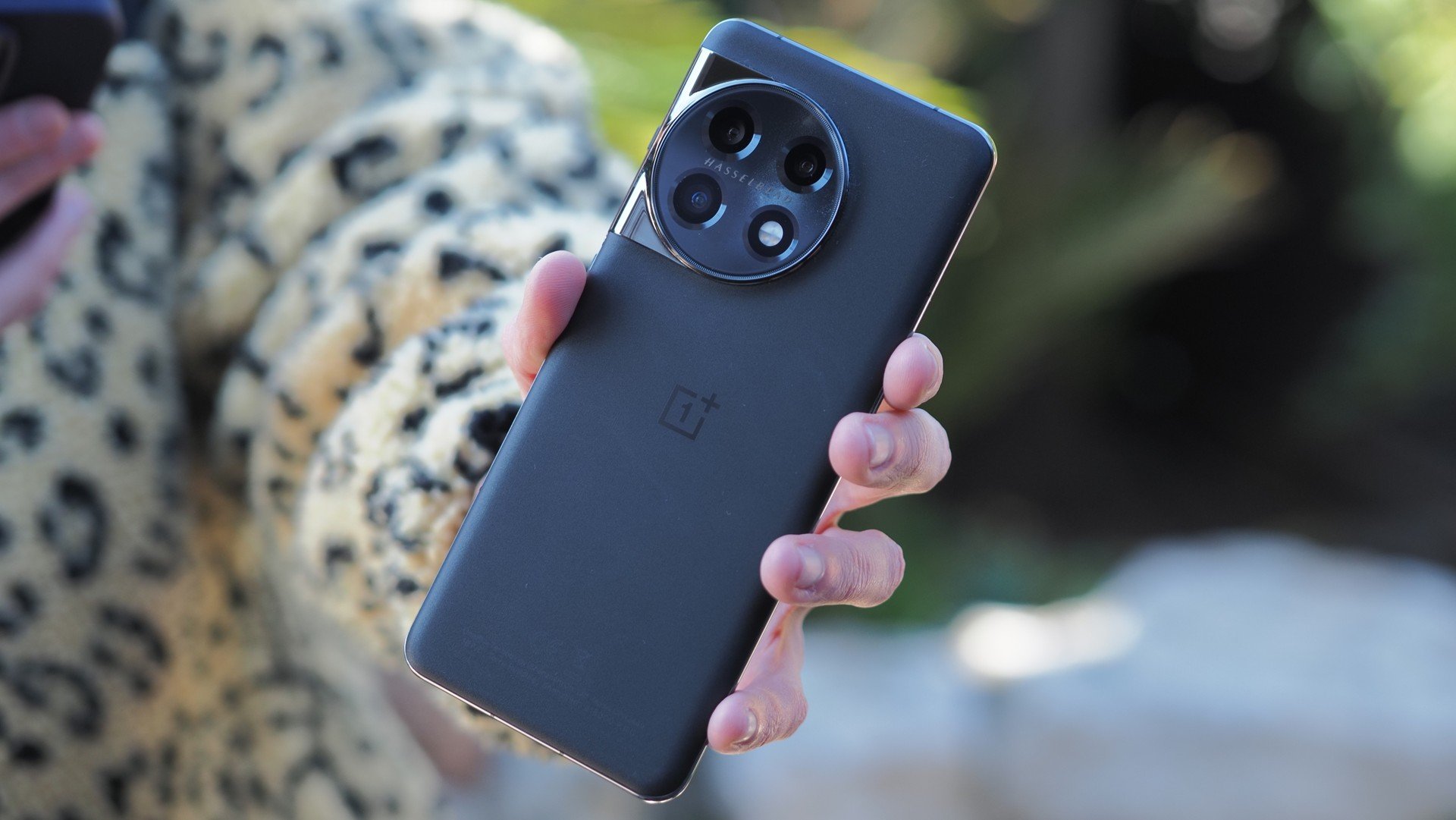 OnePlus 12, attese novità per fotocamere, design, display e ricarica