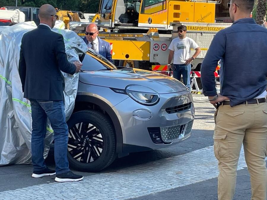 FIAT 600, First Images Of The Interior Of The Electric B-SUV