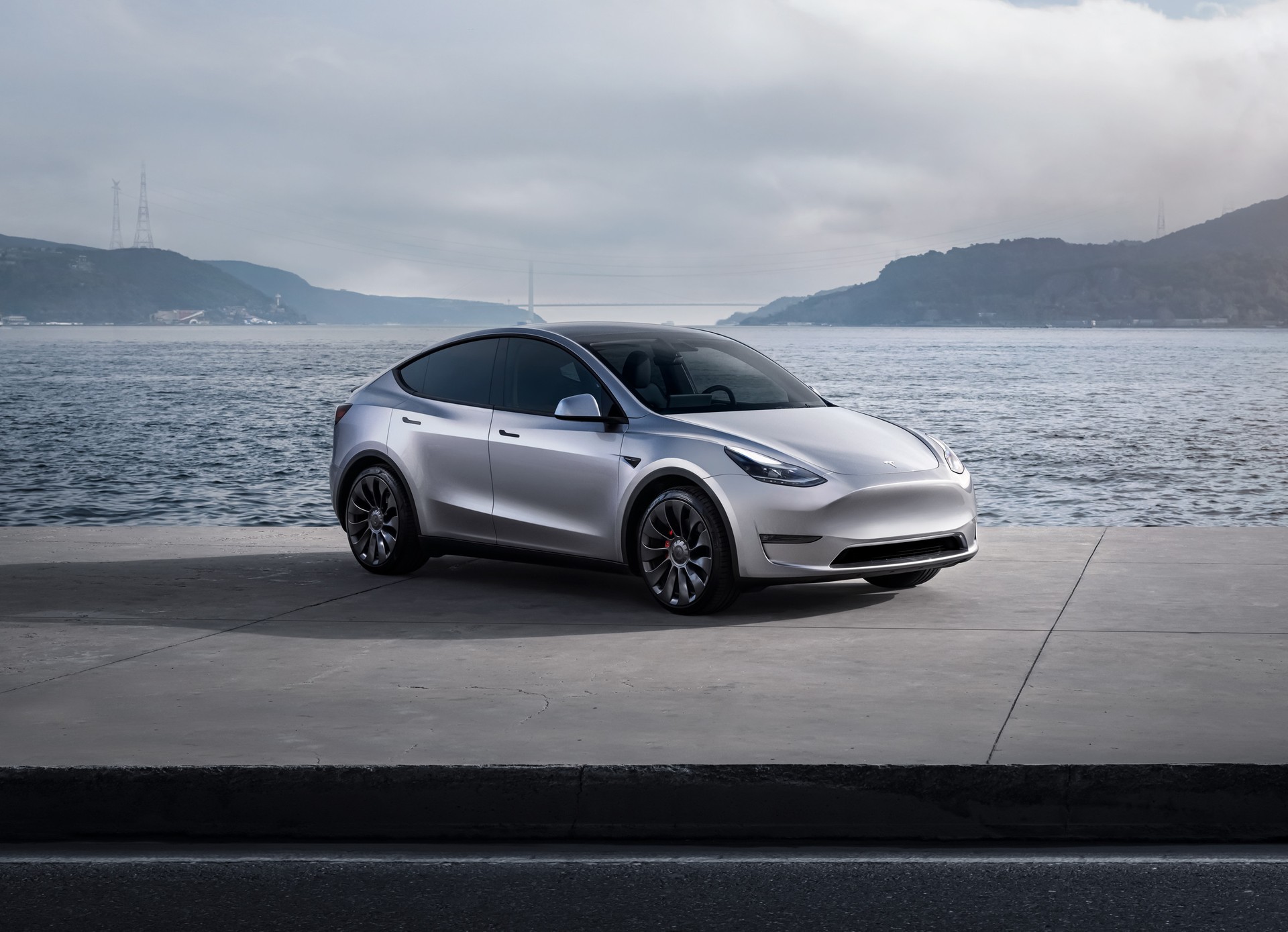 Tesla Model Y 2024: in arrivo il restlyling simile a Model 3