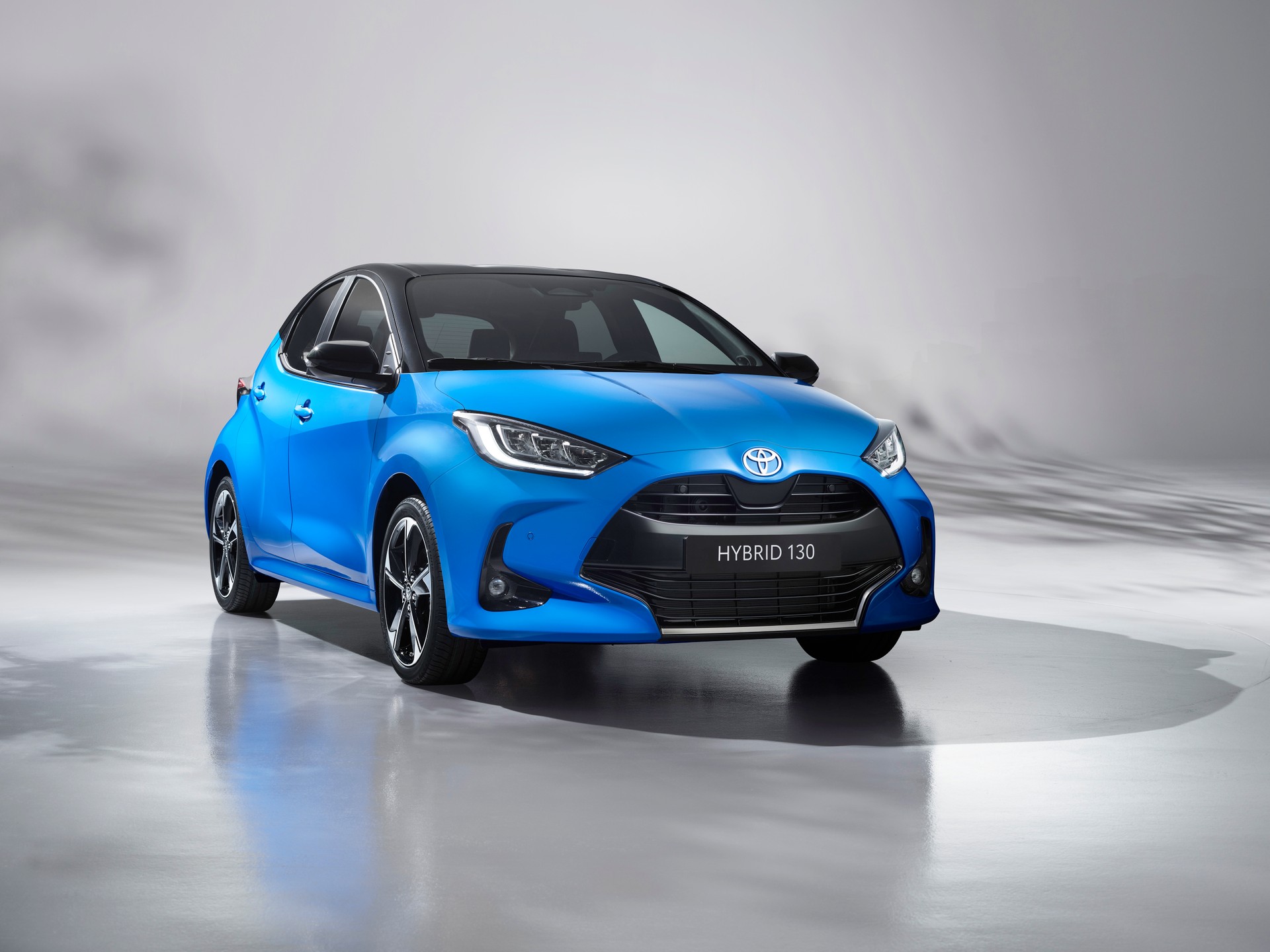 La Toyota Yaris Hybrid si aggiorna: nuovo motore da 130 CV e più tecnologia  