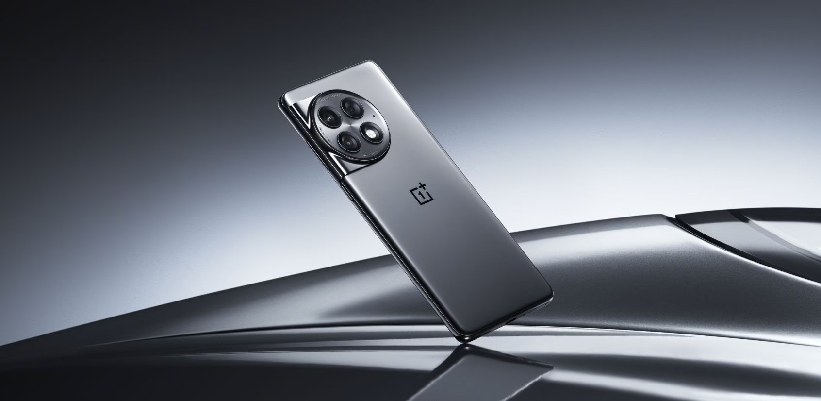 OnePlus Ace 2 Pro debutta in Cina con 24GB di RAM e ricarica a 150W | PREZZI