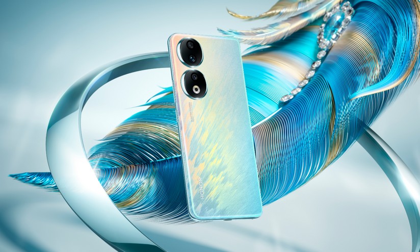 Honor 90 in edizione limitata Peacock Blue a IFA 2023 - HDblog.it