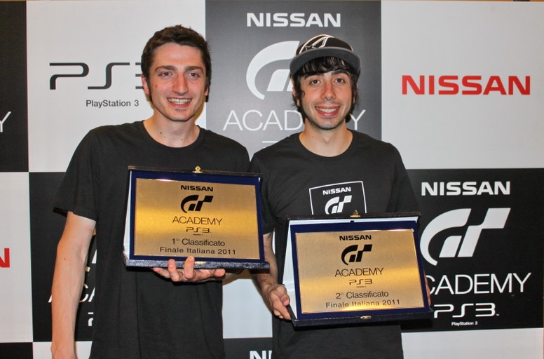 GT Academy 2011: Danino Bordino e Federico Pinna volano al Race Camp di  Silverstone! 