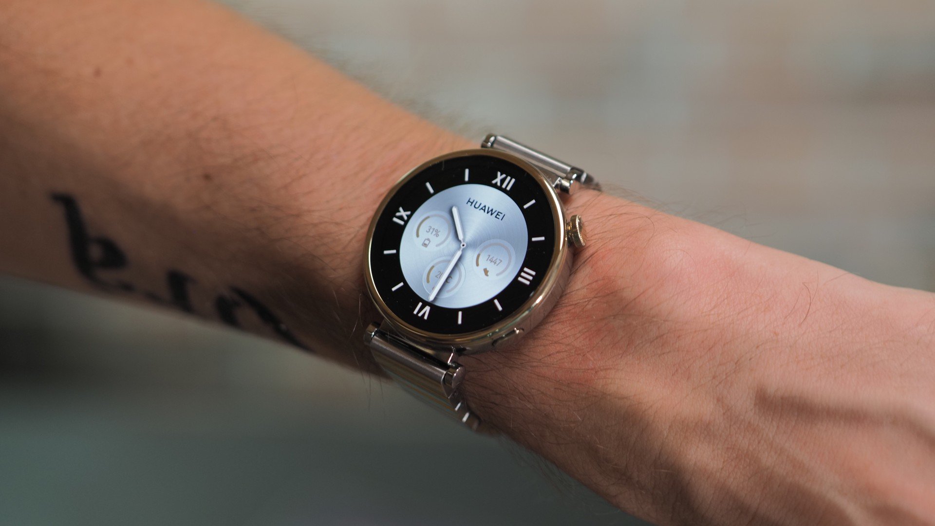 Huawei Watch D, la prova dello smartwatch che ti misura (davvero