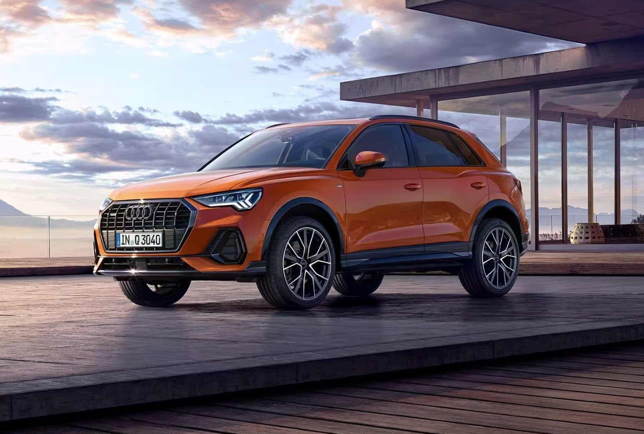 Audi Q3, nuove foto spia dei test della terza generazione 