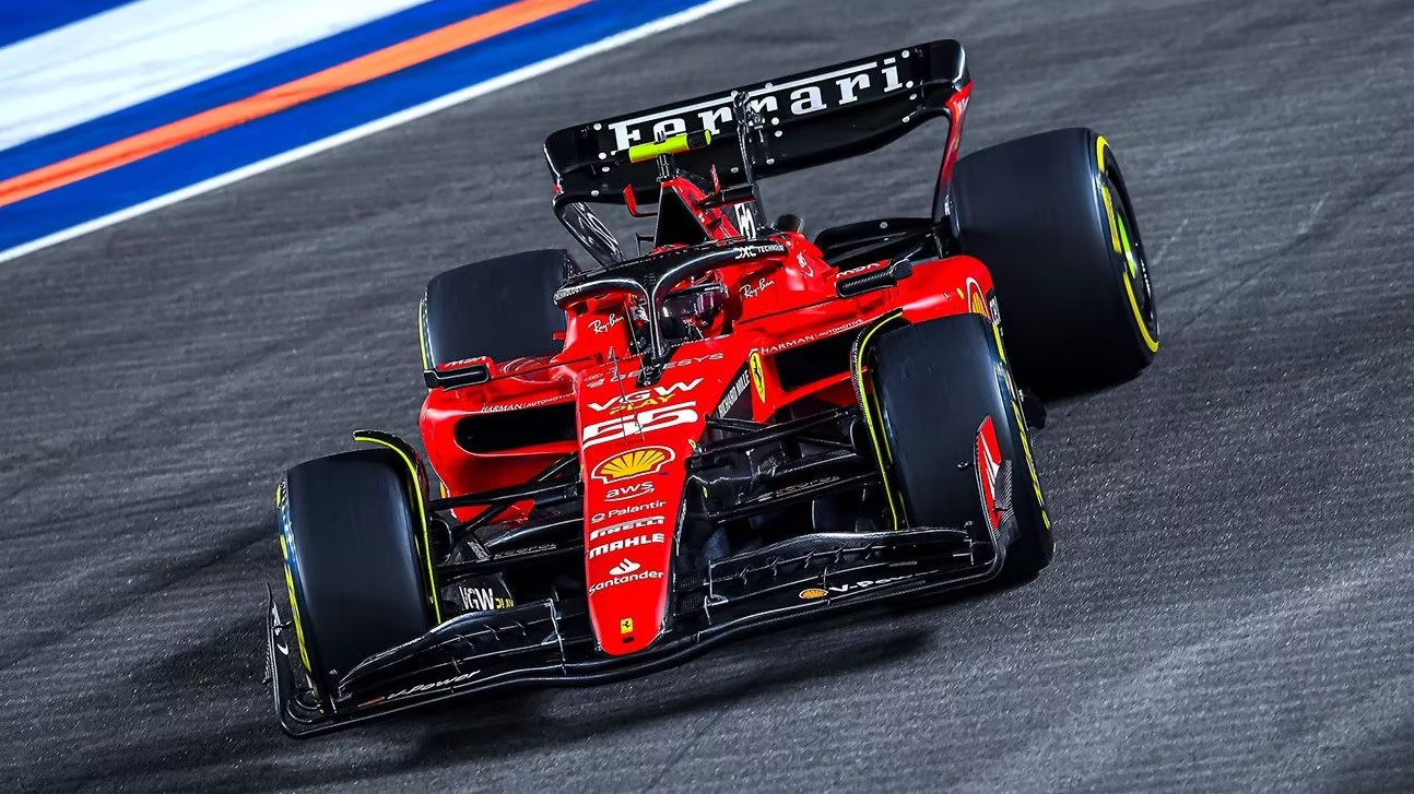 Ferrari vuelve a ganar