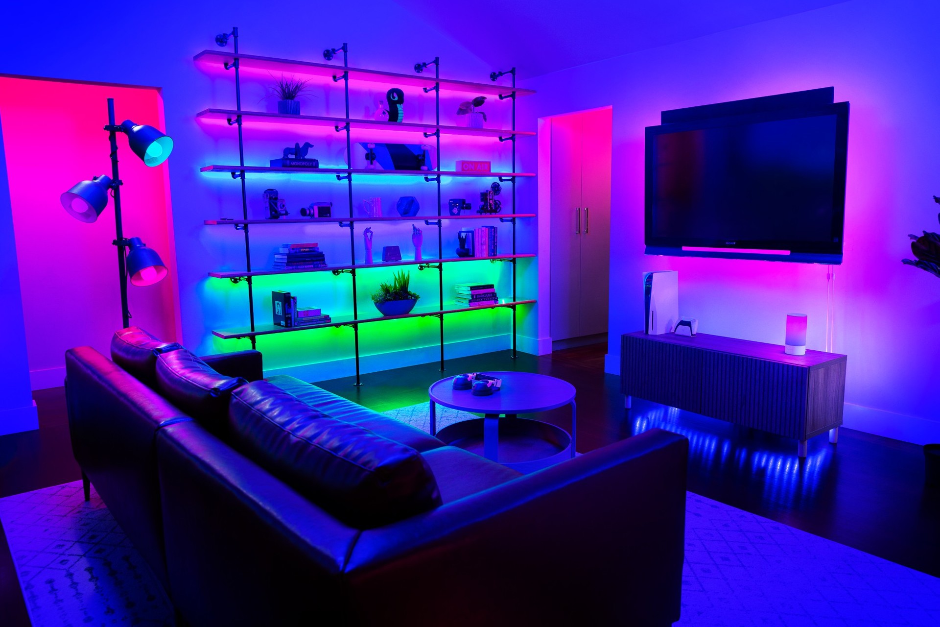 Razer Aether ufficiali: le concorrenti di Philips Hue per i gamer 