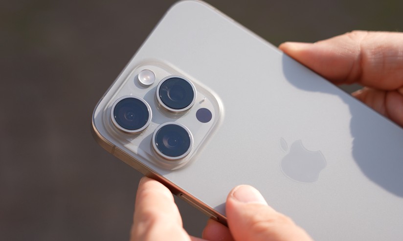 Apple, iPhone 16 Pro con sistema a tetraprisma: ulteriori conferme -  HDblog.it