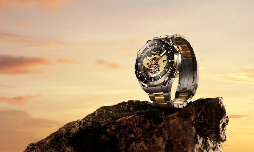 Huawei Watch Ultimate Design disponibile in Italia: oro 18 carati, prezzo  per pochi 