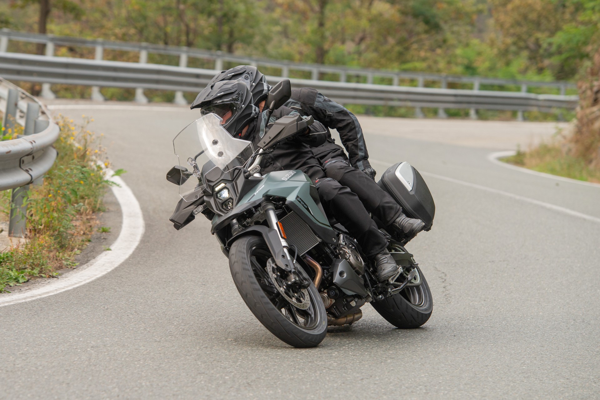 zdj-cia-suzuki-vstrom-800-de-eicma-2022-zdjecia-z-targow-w-mediolanie