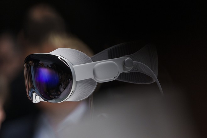 Vision Pro, Apple avrebbe venduto finora oltre 200.000 unità del suo visore