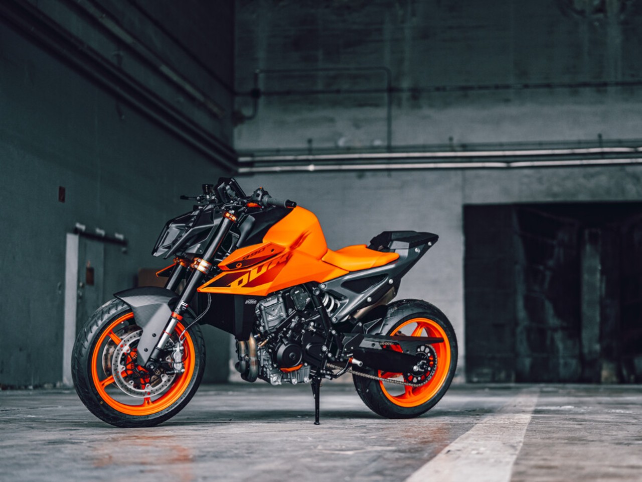 The KTM 990 Duke 2024, the new 123 HP naked has been revealed