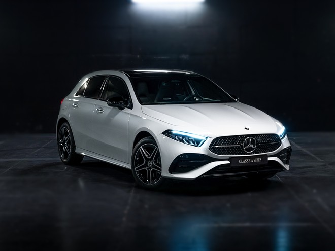 Mercedes A 250 e Vibes, nuova edizione speciale ispirata alla PlayStation 5
