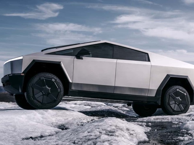 Tesla Cybertruck, la guida completamente autonoma non è una priorità al momento