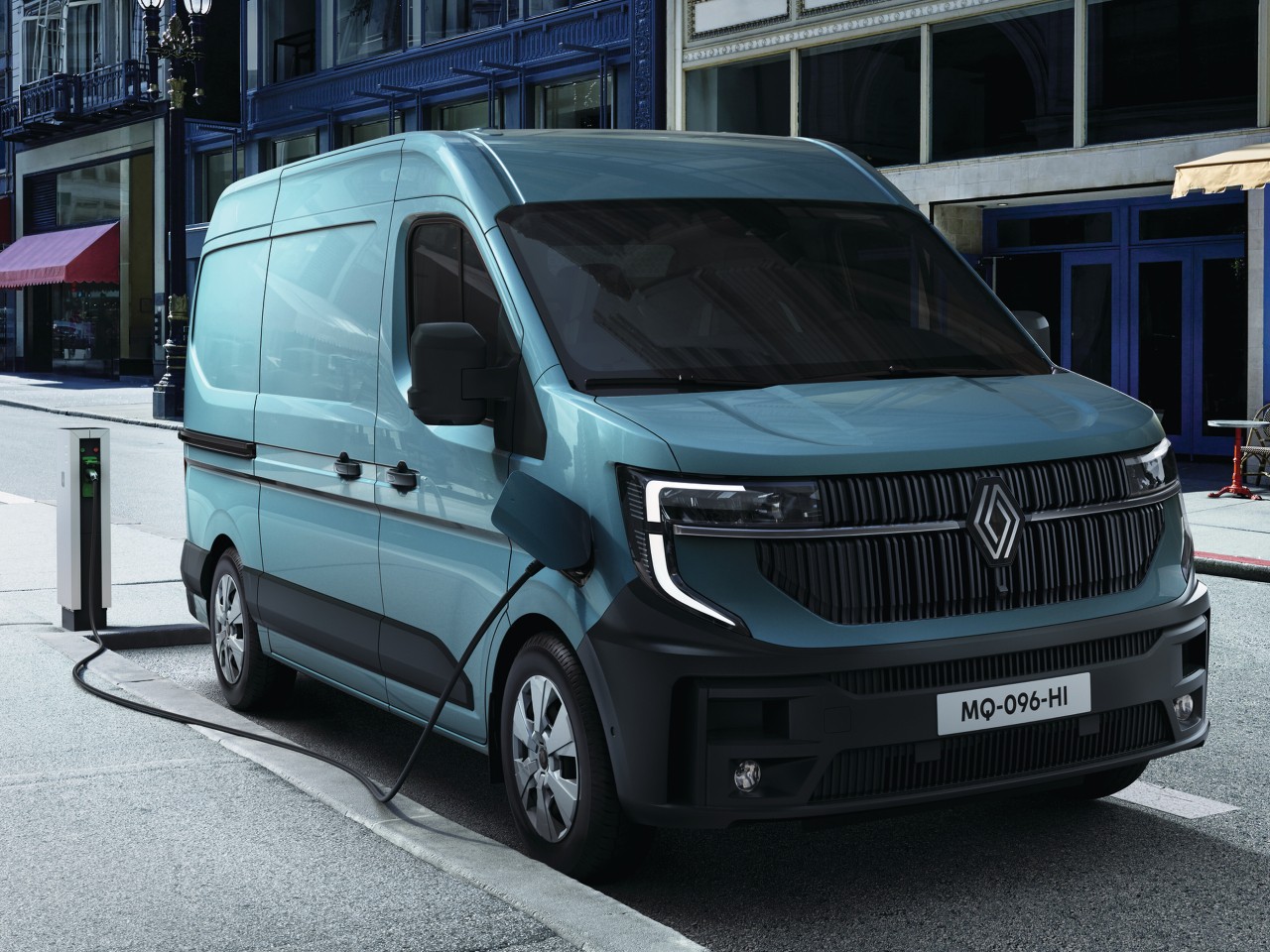 Renault Master ETech Electric, debutta il nuovo furgone 100 elettrico