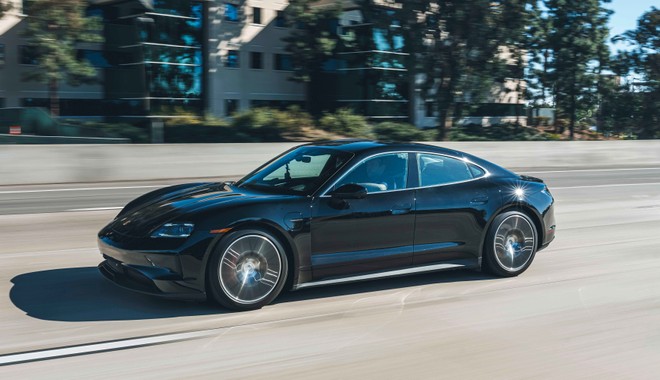 Porsche Taycan, con il restyling miglioreranno autonomia e ricarica