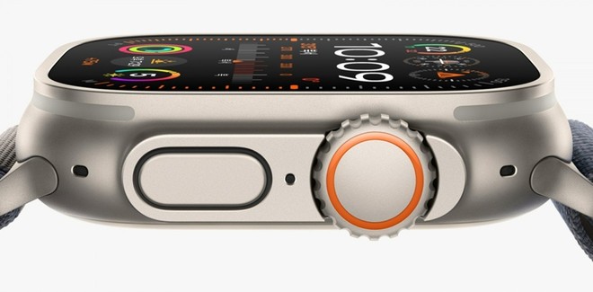 Apple Watch Ultra con display microLED: difficile che possa arrivare entro il 2026