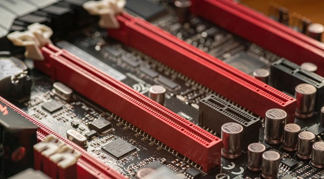 PCIe 8.0, nuovo draft disponibile: servirà un nuovo connettore?