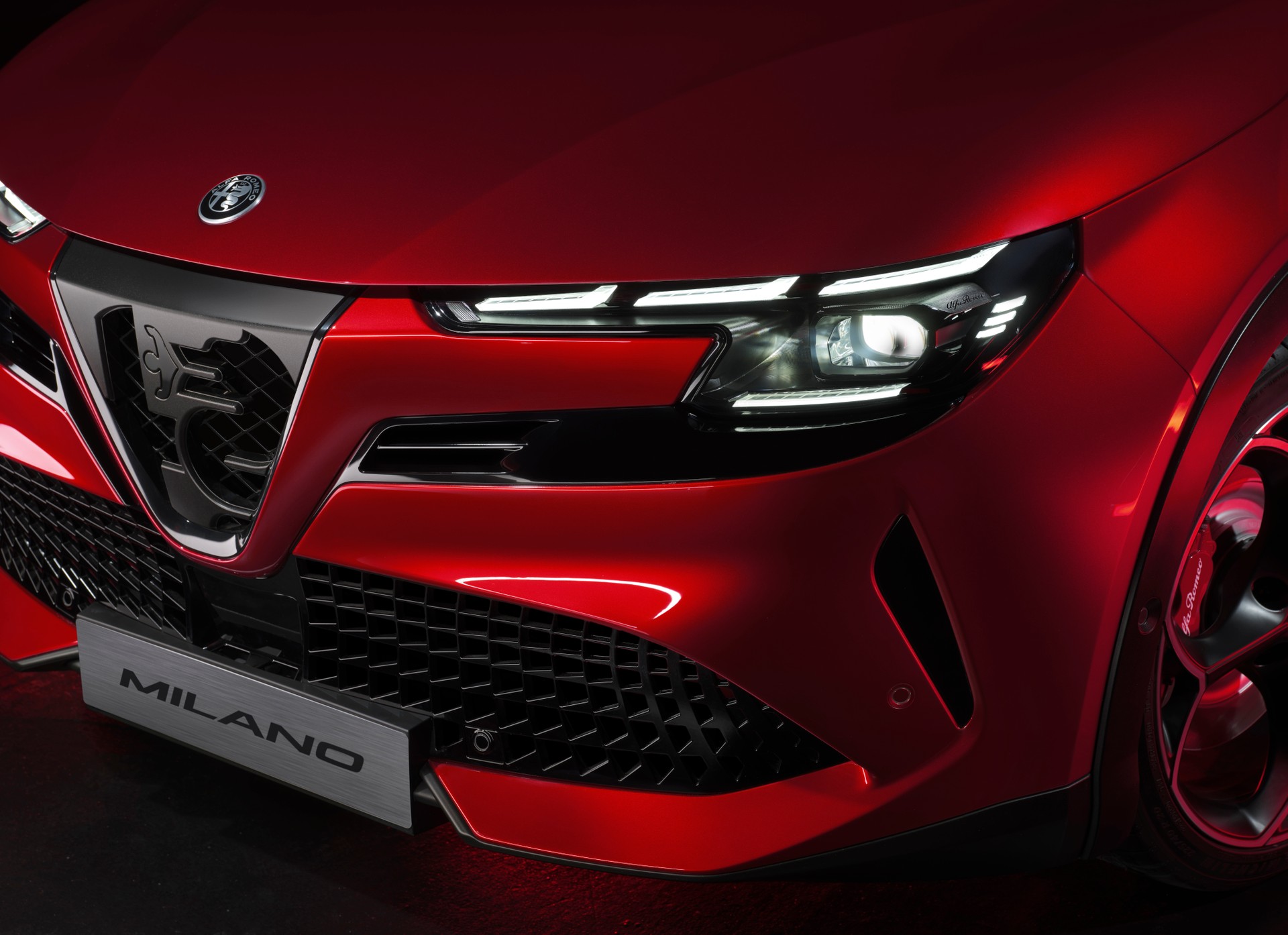 Alfa Romeo, Imparato sfida la politica: pensi a salvare l'industria auto