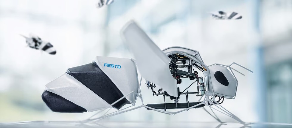 Api robot: l'ultima invenzione di Festo si ispira alla natura | Video