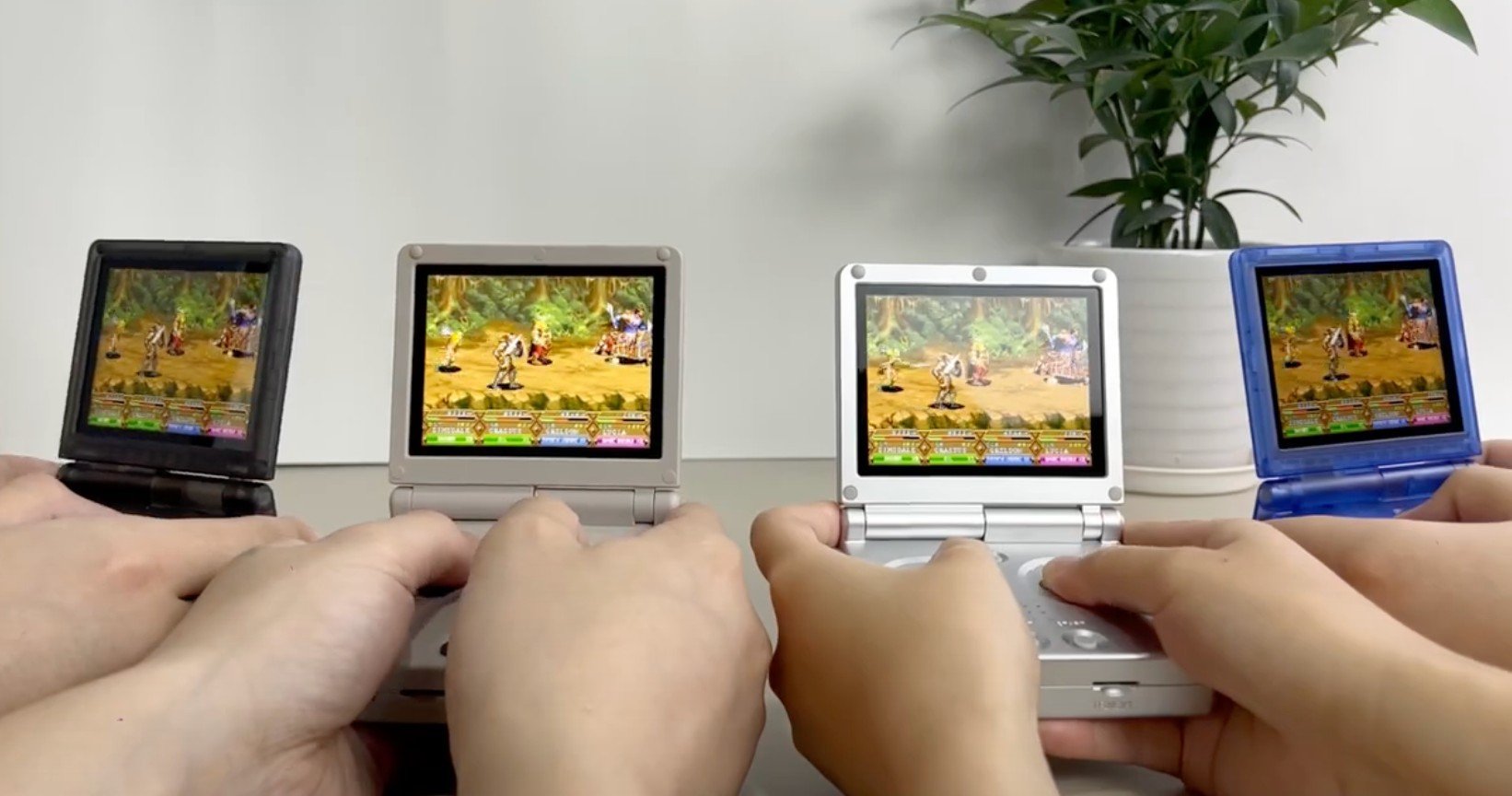 Nostalgia del Game Boy Advance SP? Allora questa retro-console fa per voi -  HDblog.it