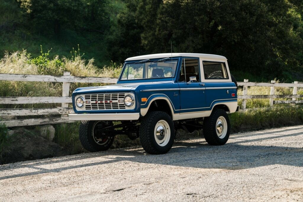 Ford Bronco V8, ecco il restomod by Icon 4x4