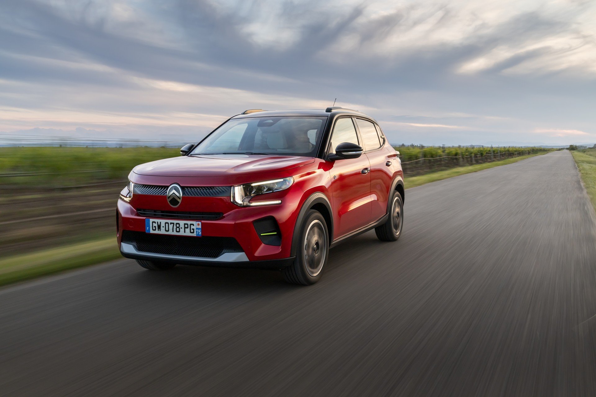 Le piccole auto elettriche piacciono sempre di più in Italia